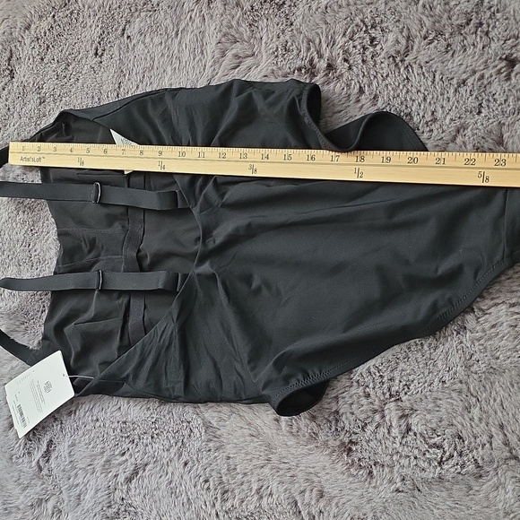 NWT! Athleta Black Hermosa One Piece Swimsuit - Size M - Picture 7 of 8